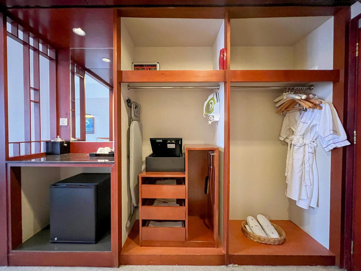 Baolong Hotel Şanghay Dış mekan fotoğraf
