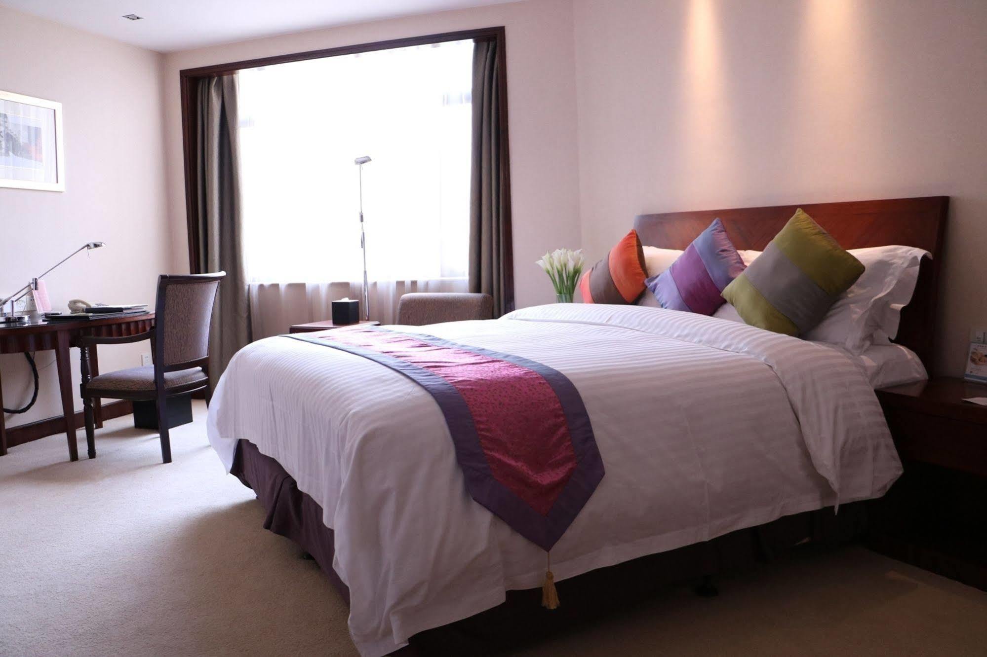 Baolong Hotel Şanghay Dış mekan fotoğraf